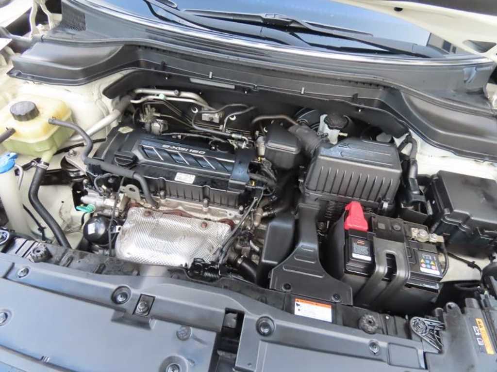 Ssangyong Tivoli 2015 Blanco - Importación desde Corea - HF Imports Iquique - Foto 20