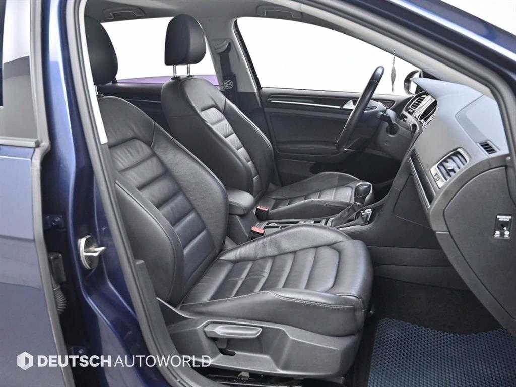 Volkswagen Golf - Vista 10