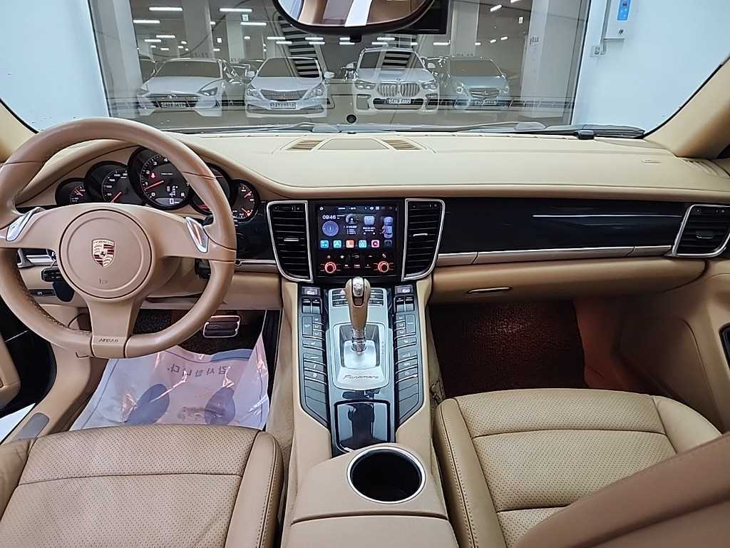 Porsche Panamera - Vista 7
