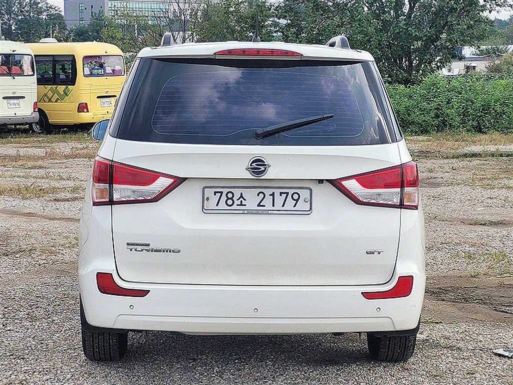 Ssangyong Korando - Vista 5