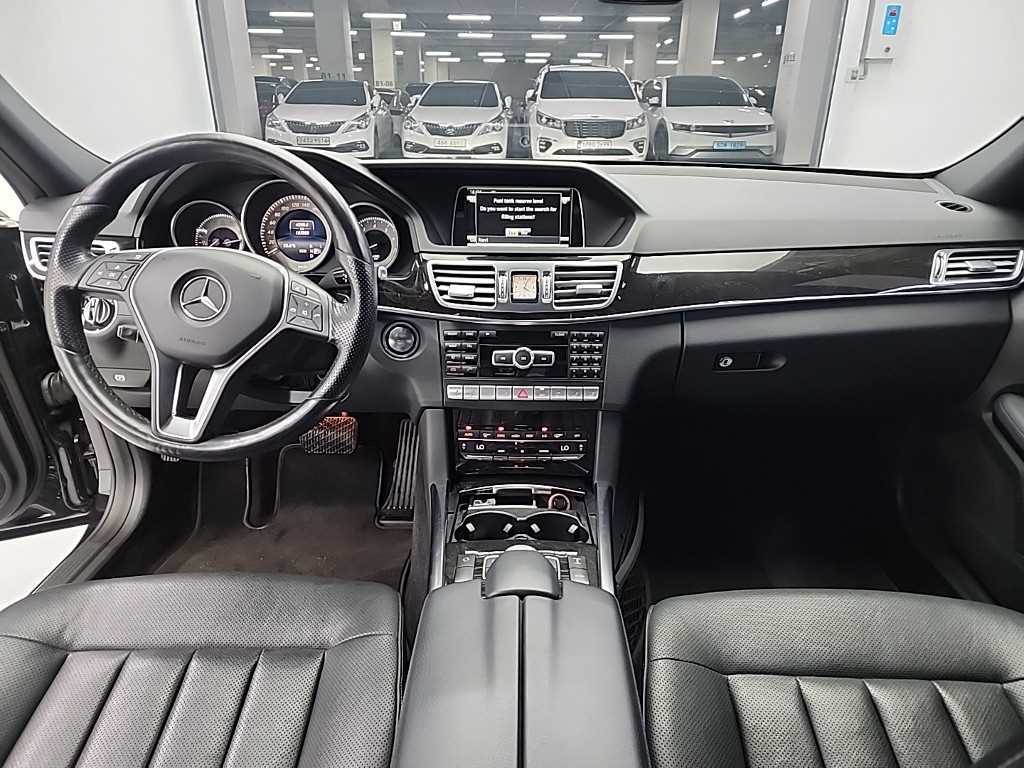 Mercedes Benz E class - Vista 7