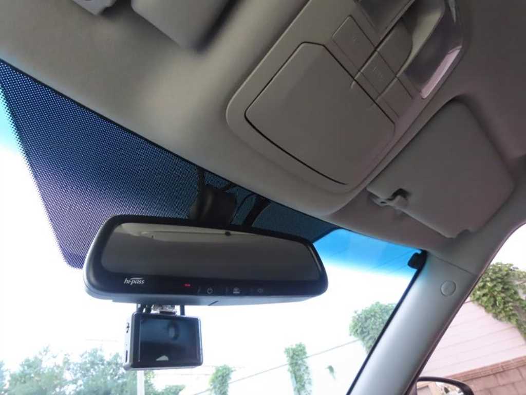 Ssangyong Tivoli 2015 Blanco - Importación desde Corea - HF Imports Iquique - Foto 18