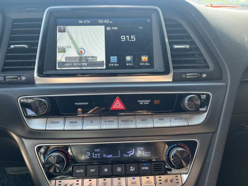 HYUNDAI Sonata - Vista 4