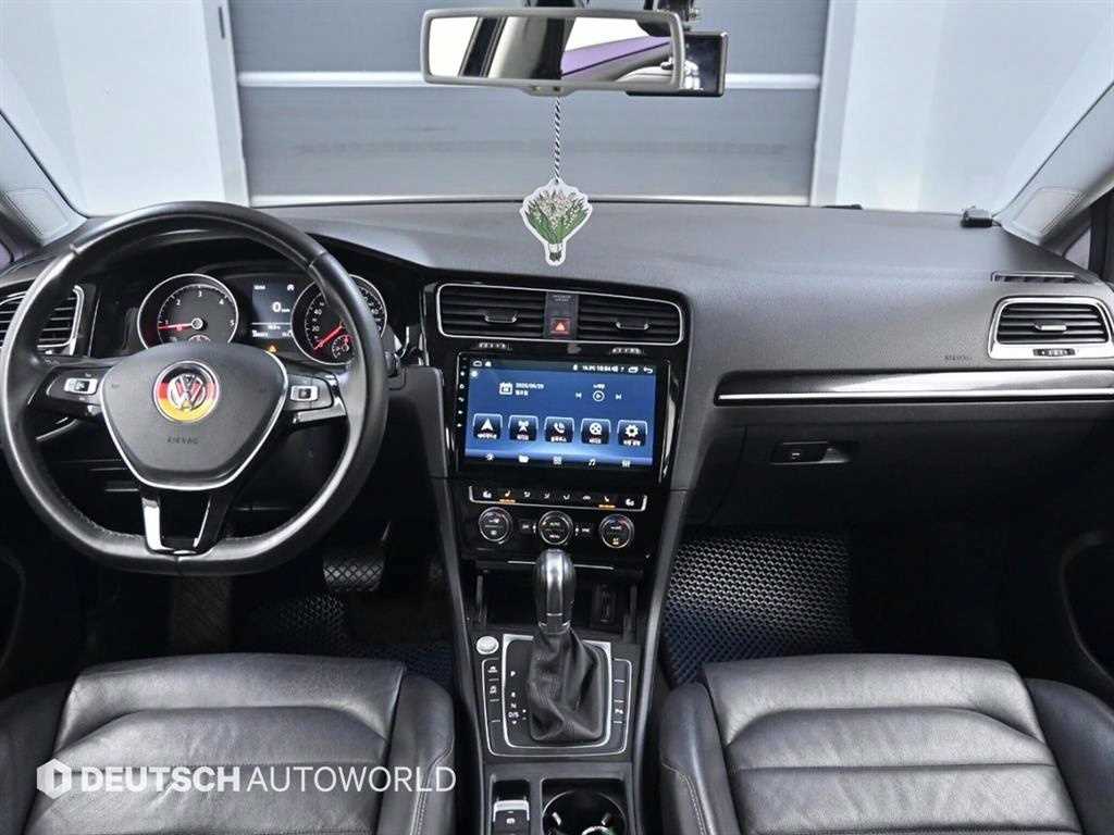 Volkswagen Golf - Vista 7