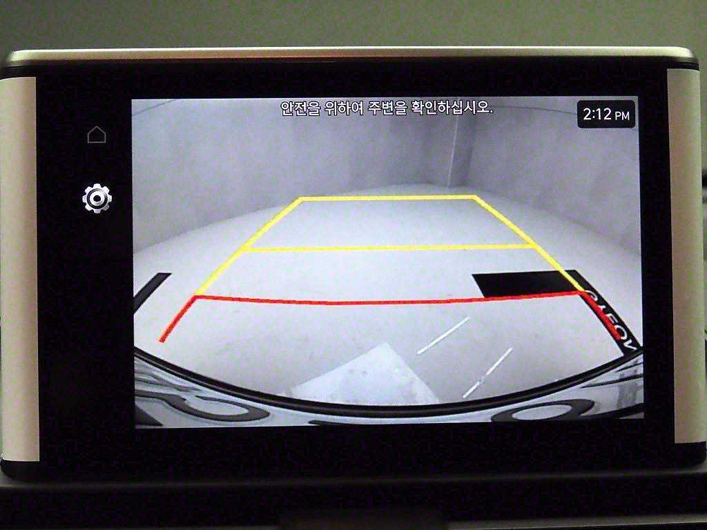 HYUNDAI Casper - Vista 9