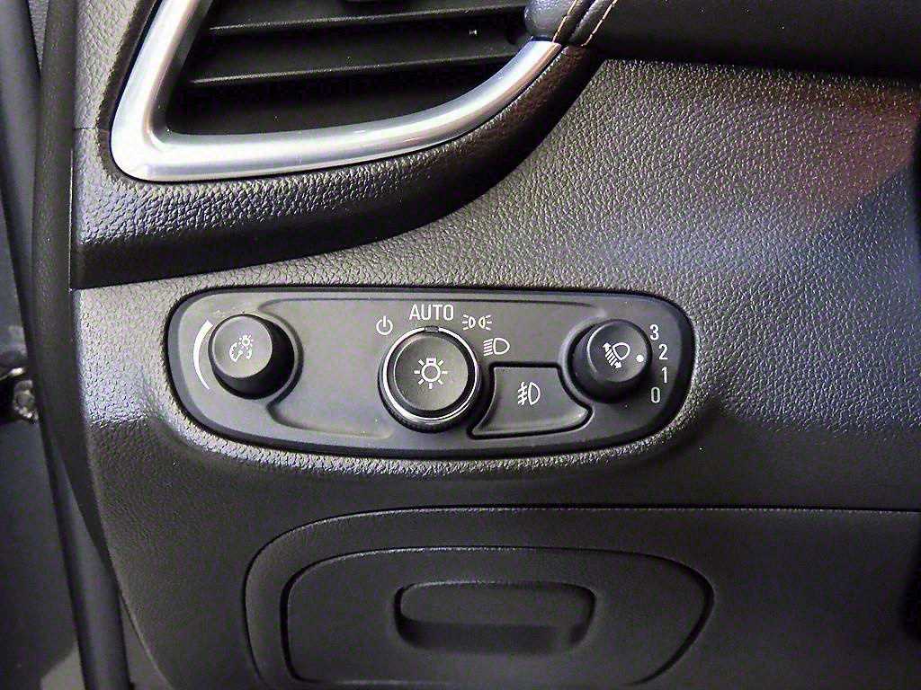 Chevrolet Trax 2017 Gris - Importación desde Corea - HF Imports Iquique - Foto 14