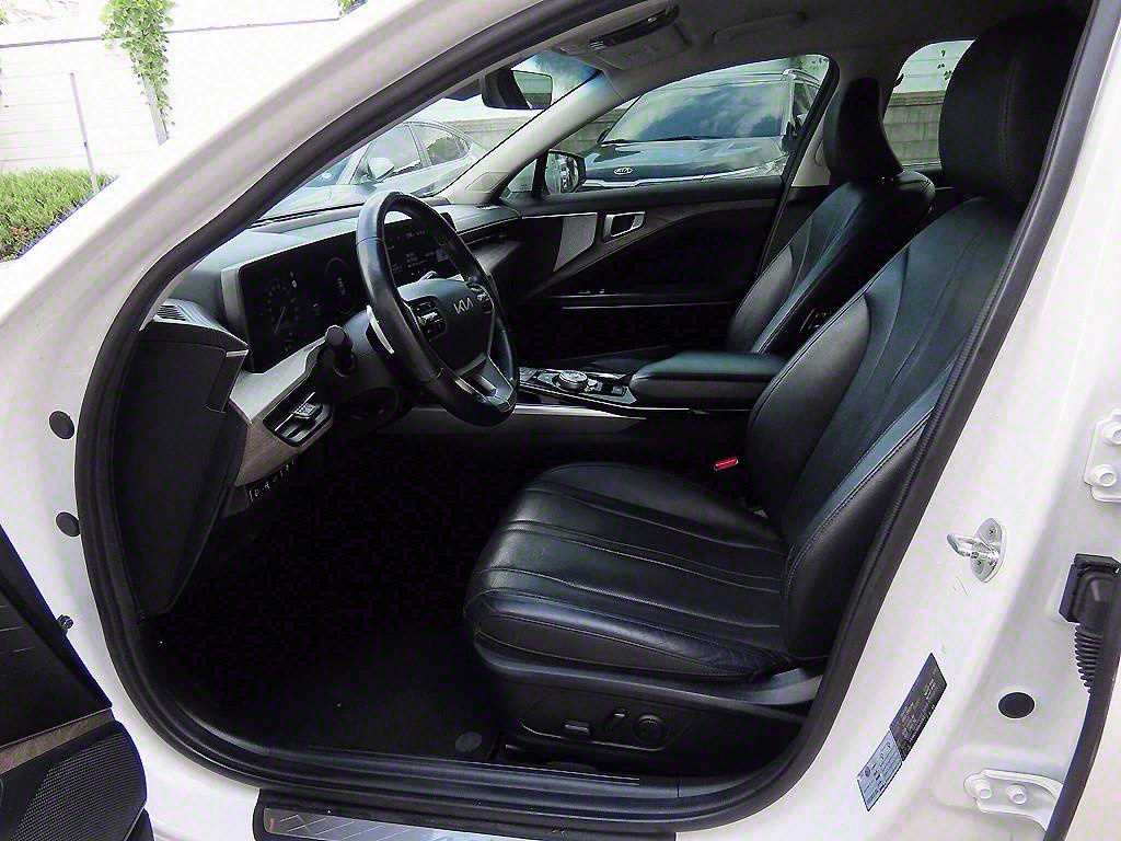 KIA K8 - Vista 5