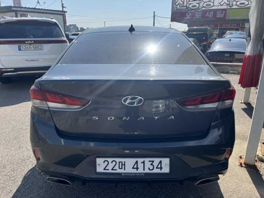 HYUNDAI Sonata - Vista 2