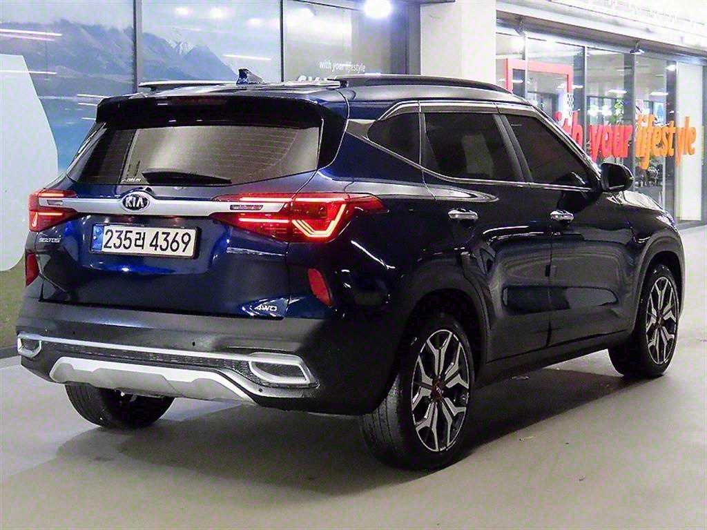 KIA Seltos - Vista 4