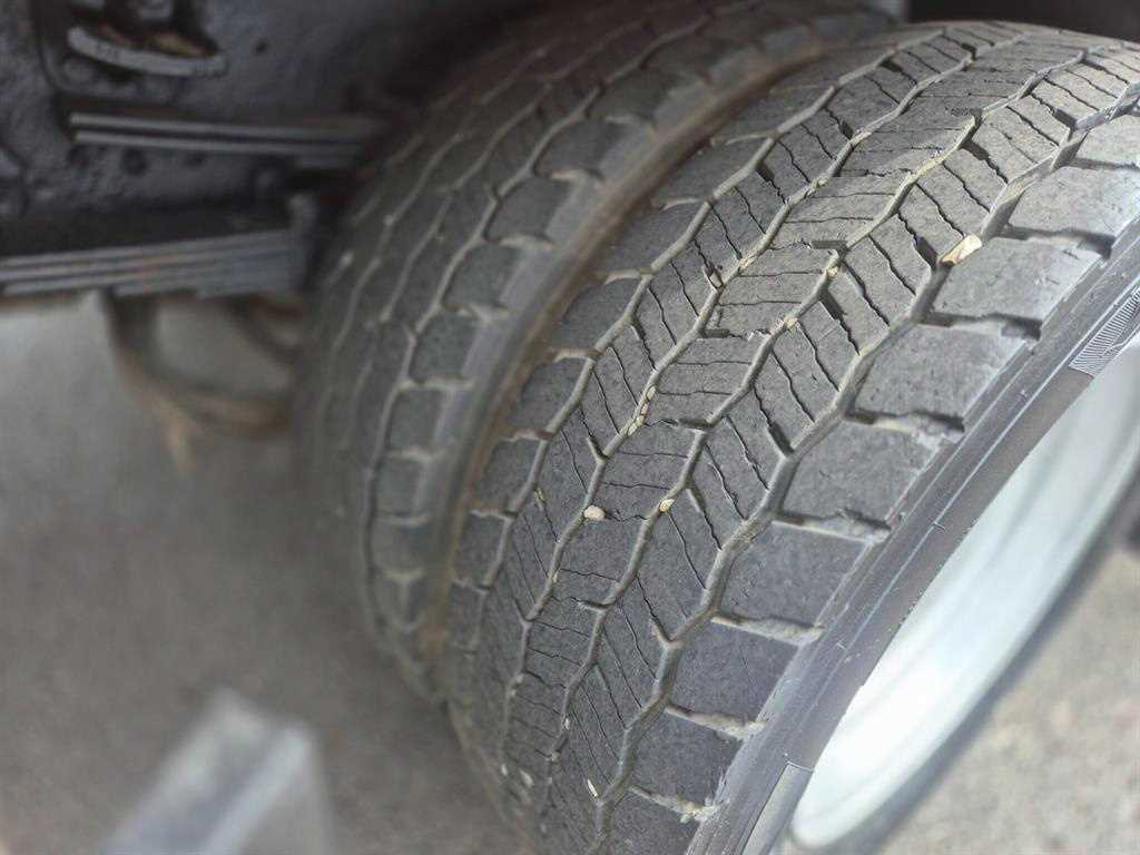 medium and large cargo apChoukJingae 2009 Blanco - Importación desde Corea - HF Imports Iquique - Foto 14