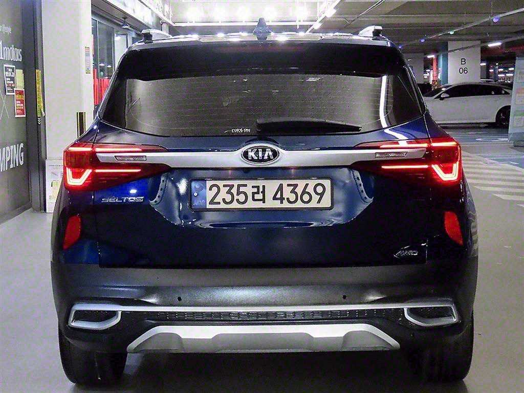 KIA Seltos - Vista 5