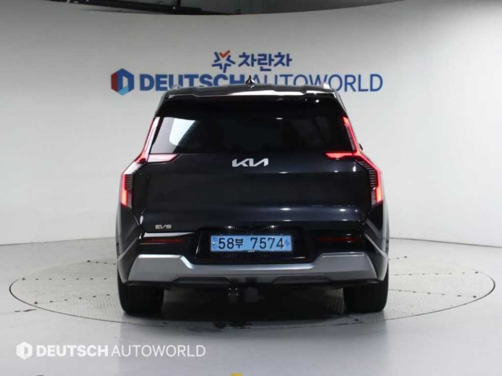 KIA EV9 - Vista 4