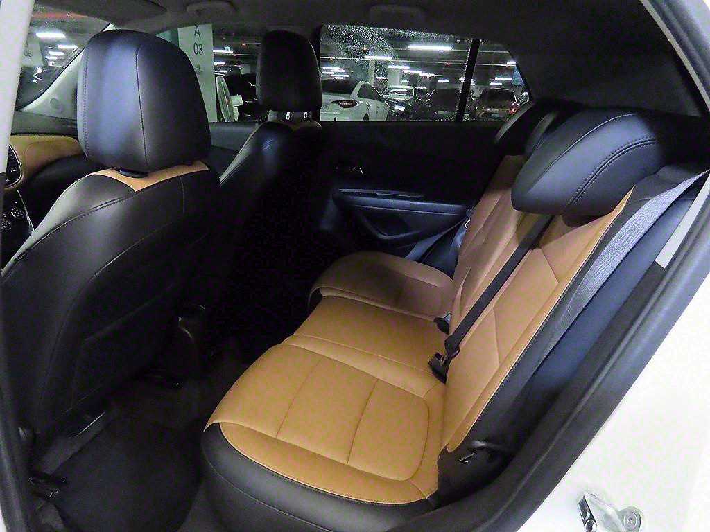 Chevrolet Trax - Vista 7