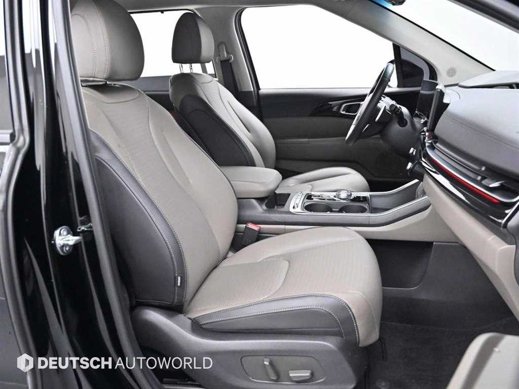 KIA Carnival - Vista 10