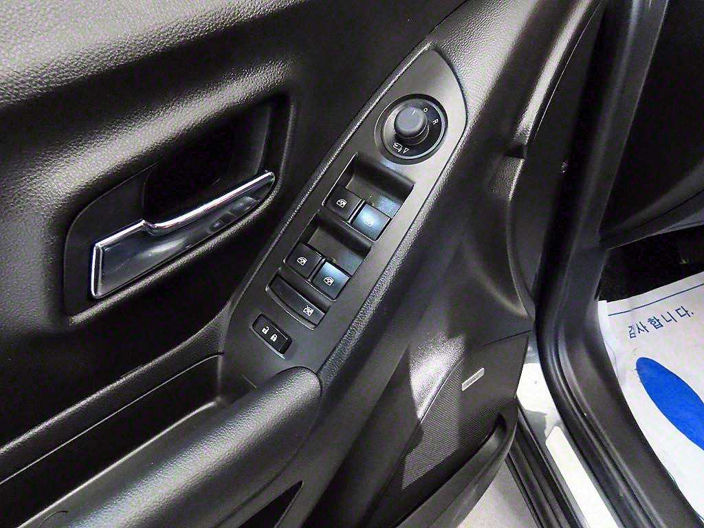 Chevrolet Trax 2017 Gris - Importación desde Corea - HF Imports Iquique - Foto 13