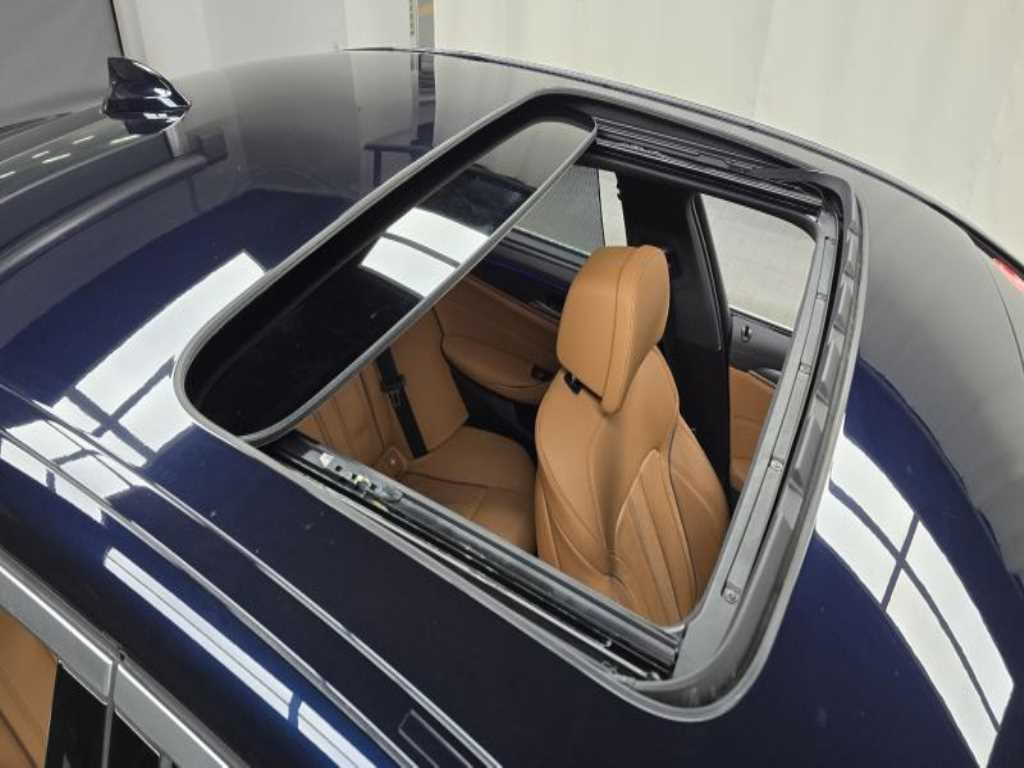 BMW 5 Series 2023 - Importación desde Corea - HF Imports Iquique - Foto 17