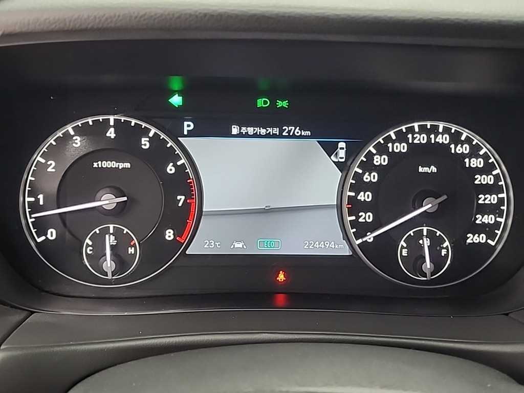 Genesis G90 - Vista 6