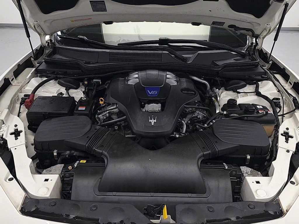 Maserati Ghibli - Vista 5