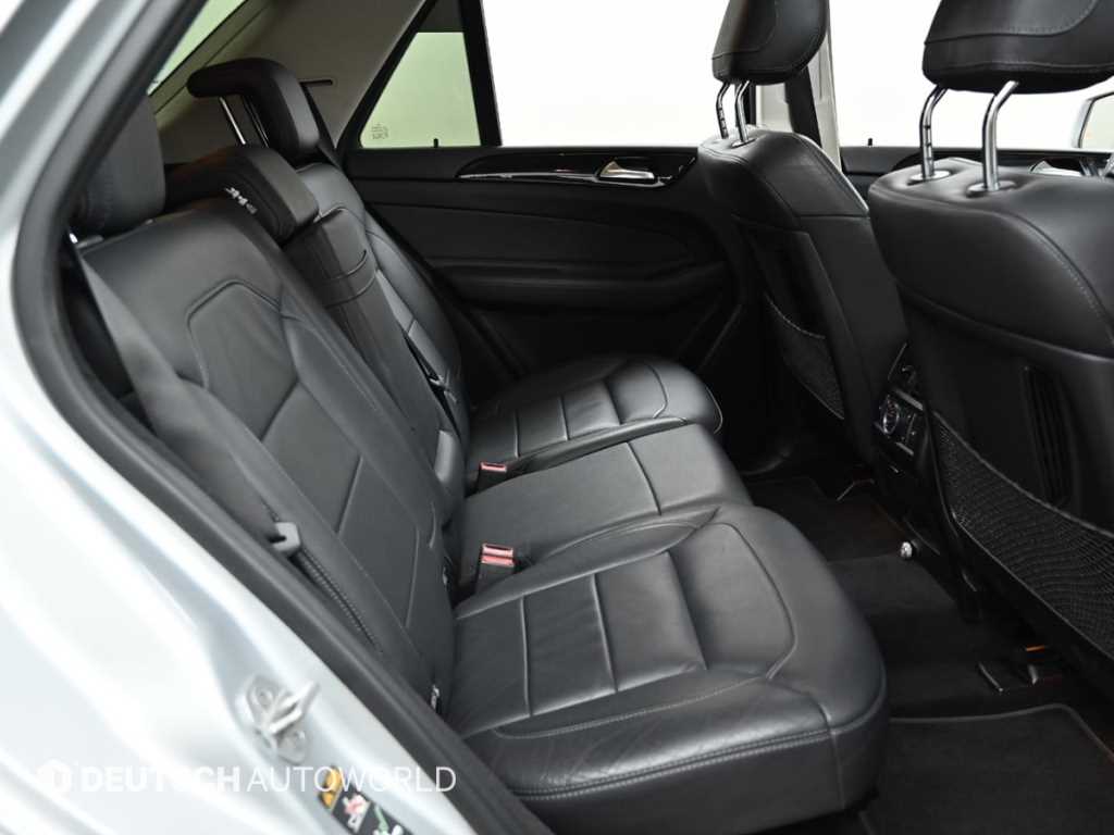 Mercedes Benz GLE Class - Vista 12