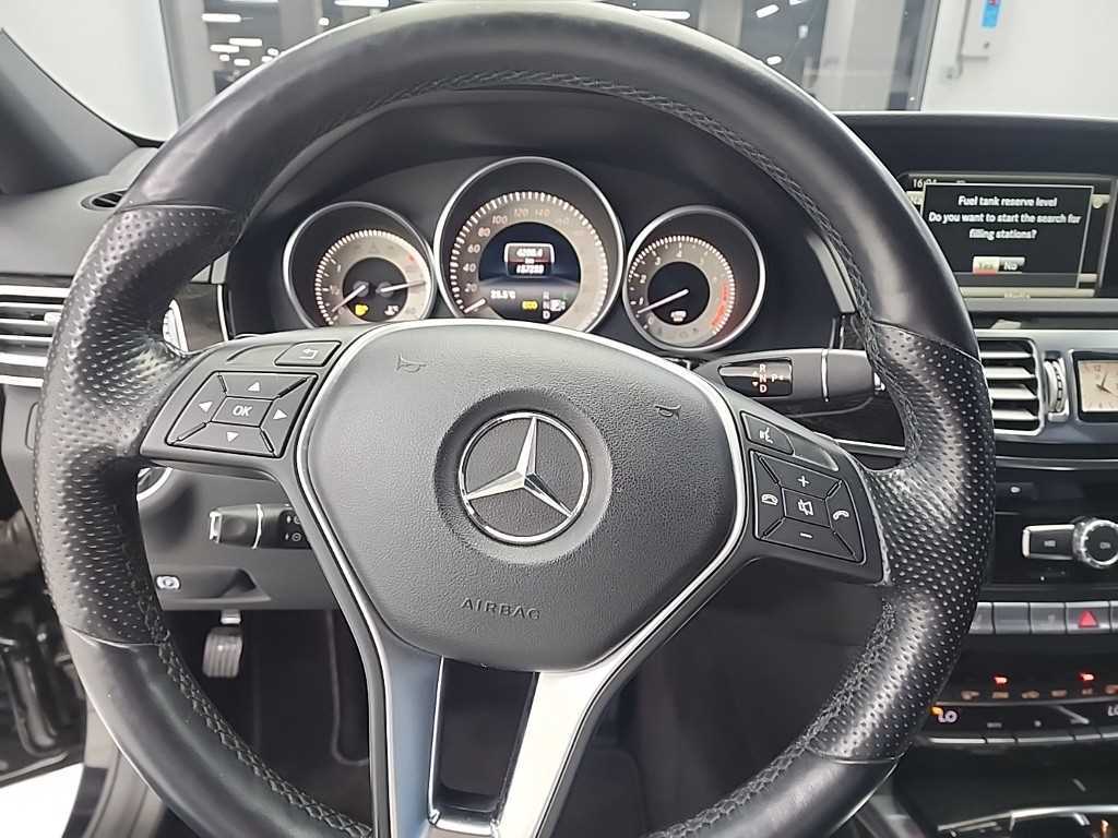 Mercedes Benz E class - Vista 9