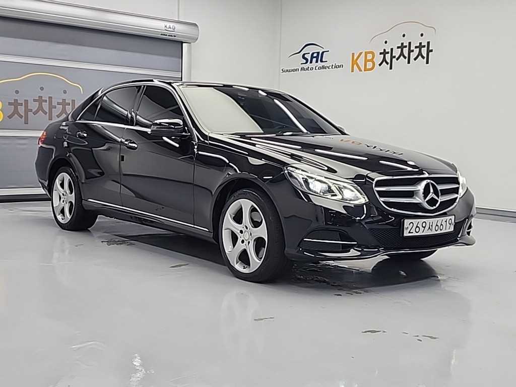 Mercedes Benz E class - Vista 4