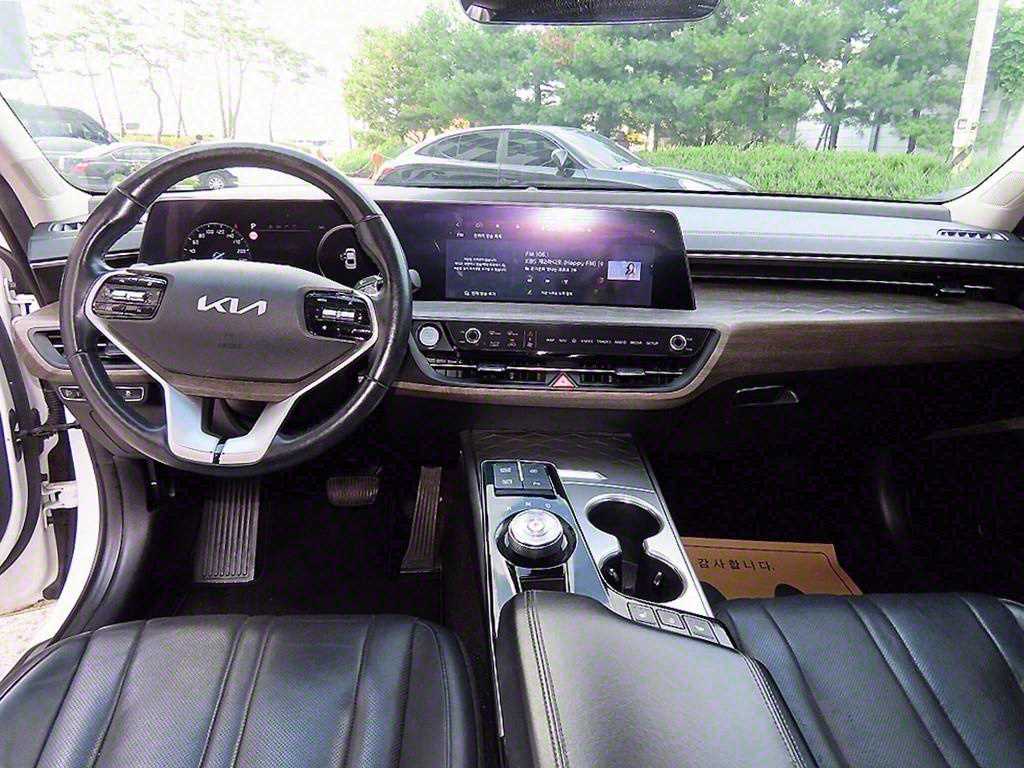KIA K8 - Vista 7