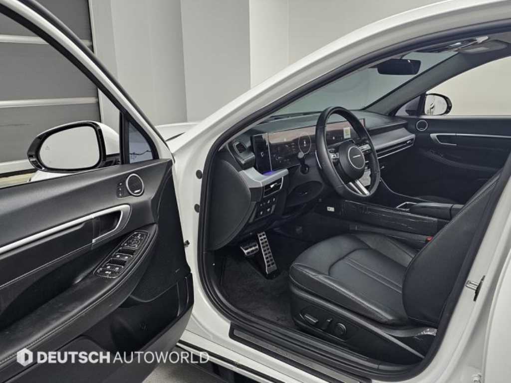 HYUNDAI Sonata - Vista 11