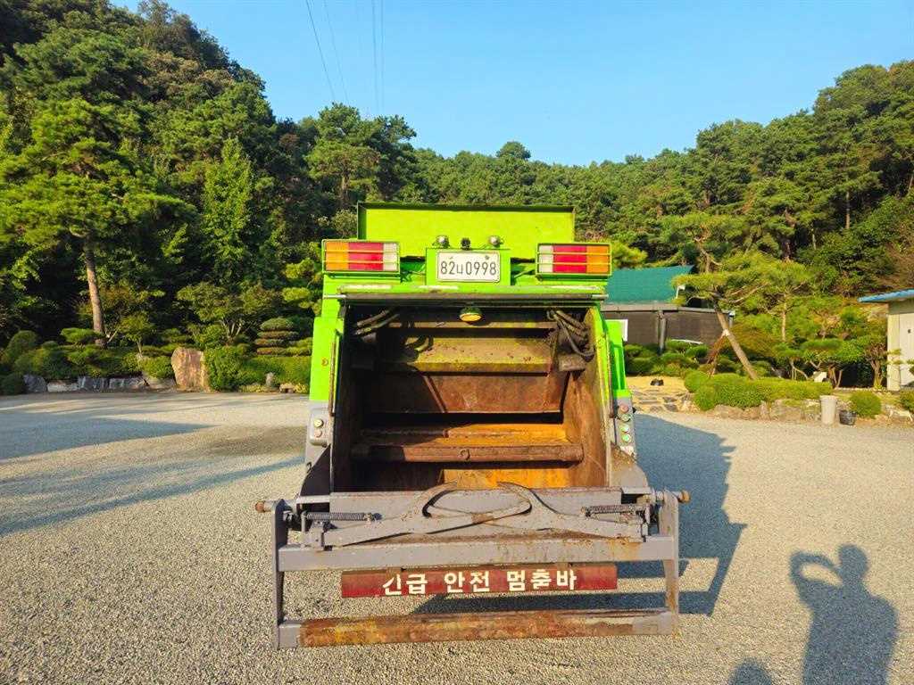 medium and large cargo apChoukJingae - Vista 9