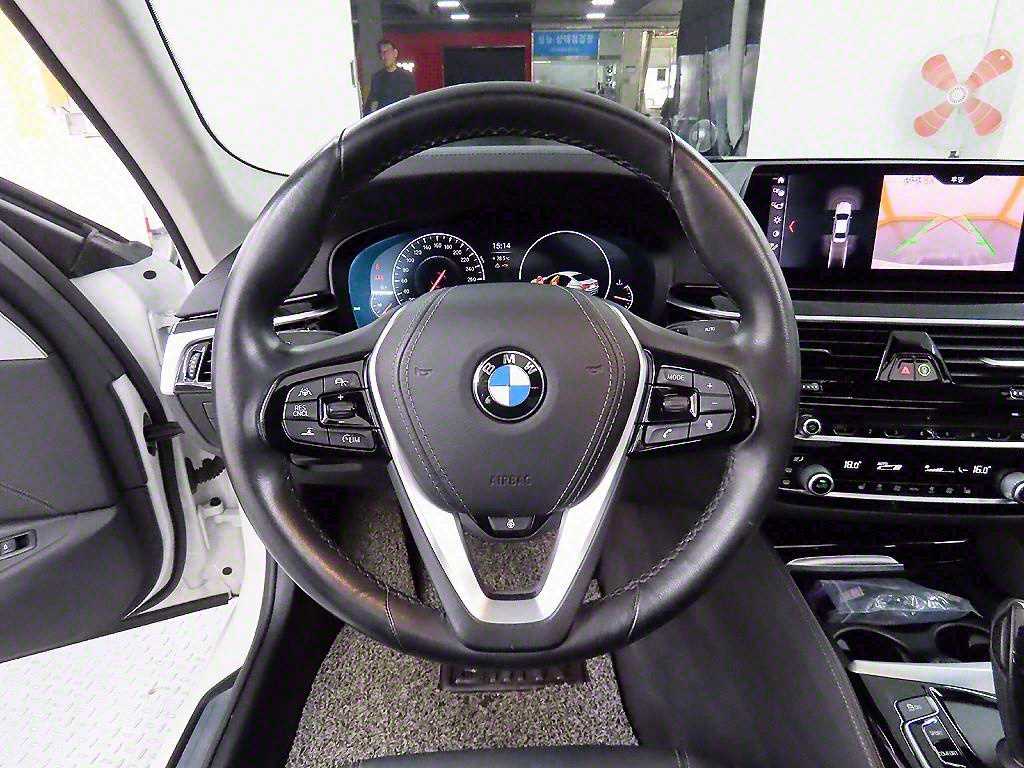 BMW 5 Series - Vista 9