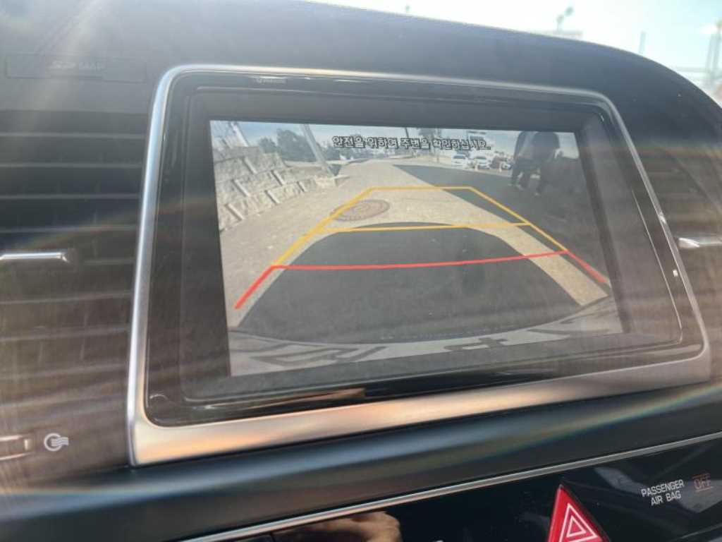 HYUNDAI Sonata - Vista 8