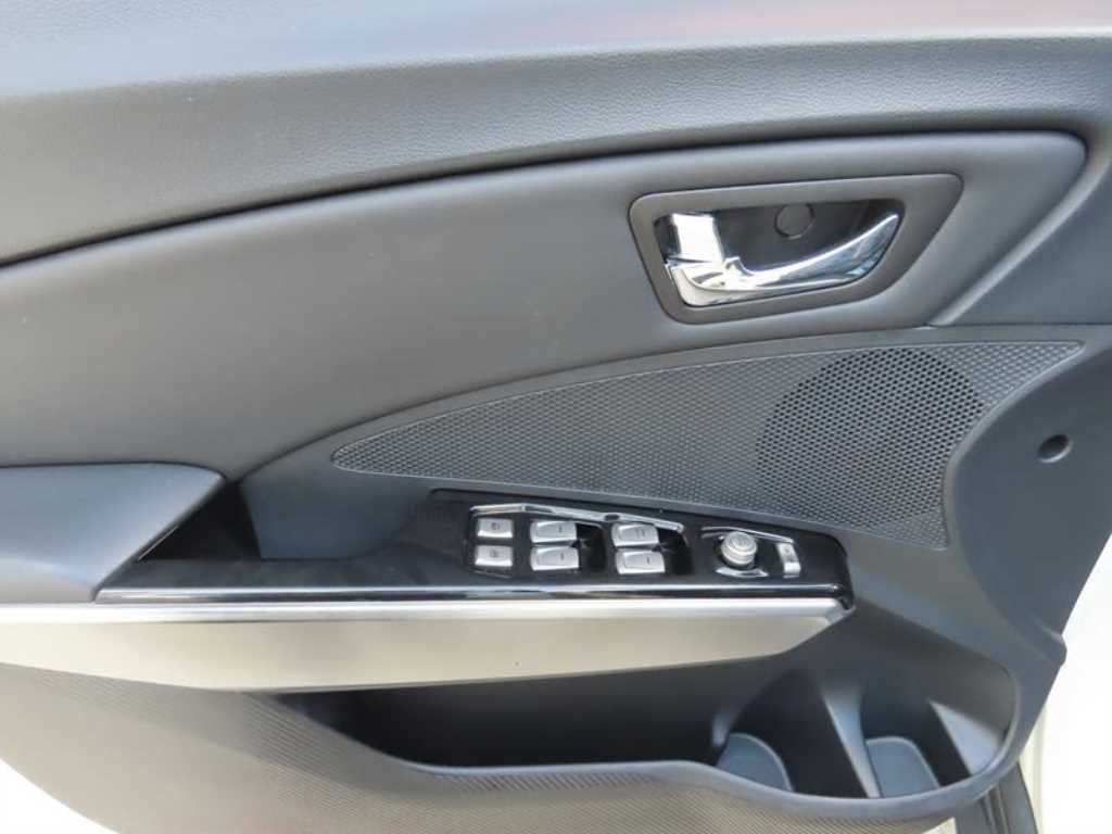 Ssangyong Tivoli - Vista 7
