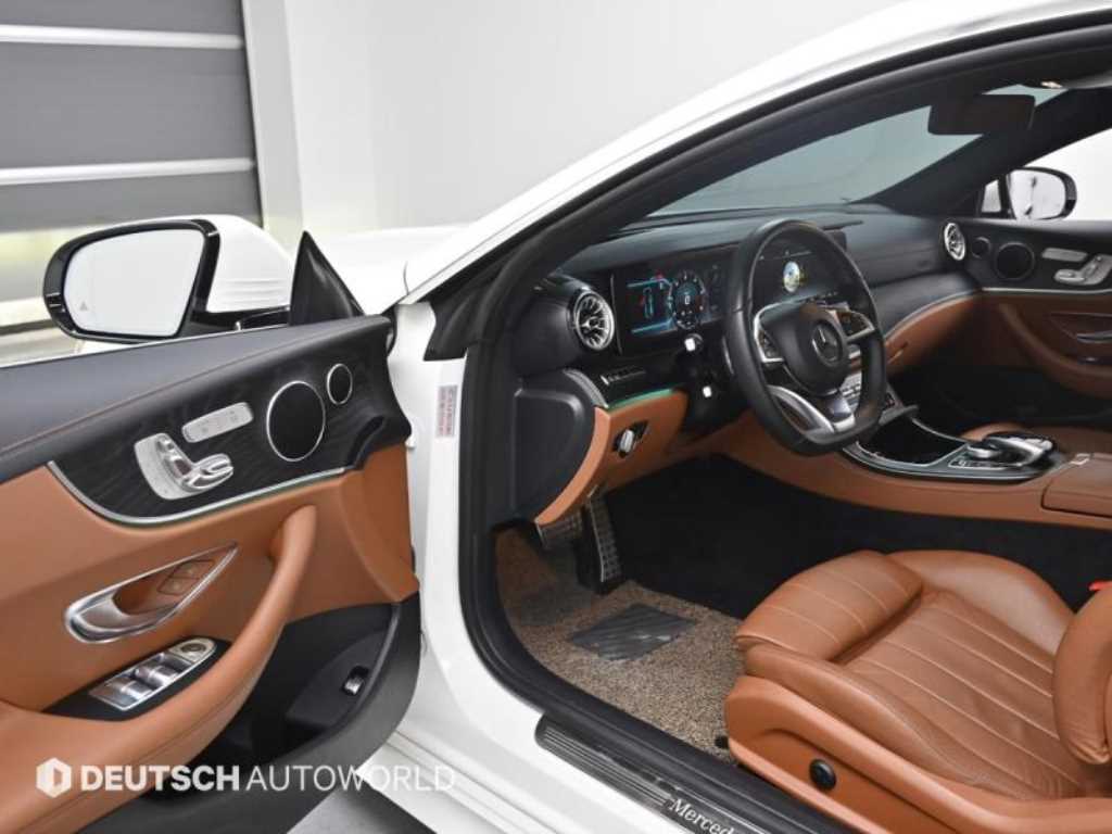 Mercedes Benz E class - Vista 11