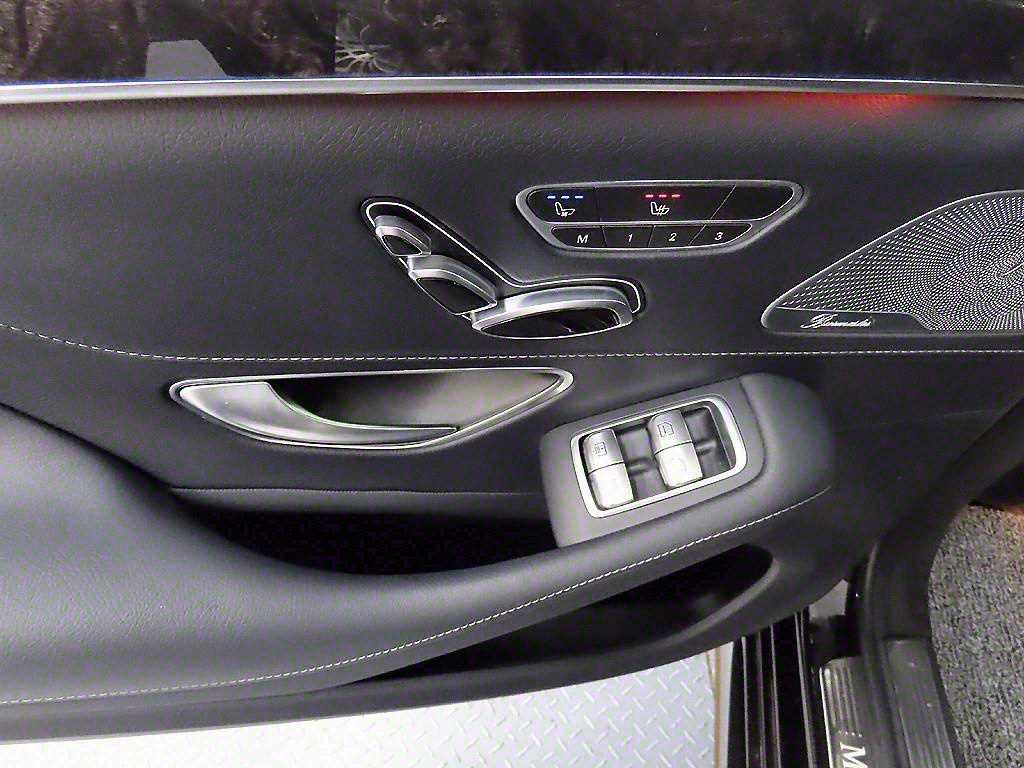 Mercedes Benz S Class - Vista 12