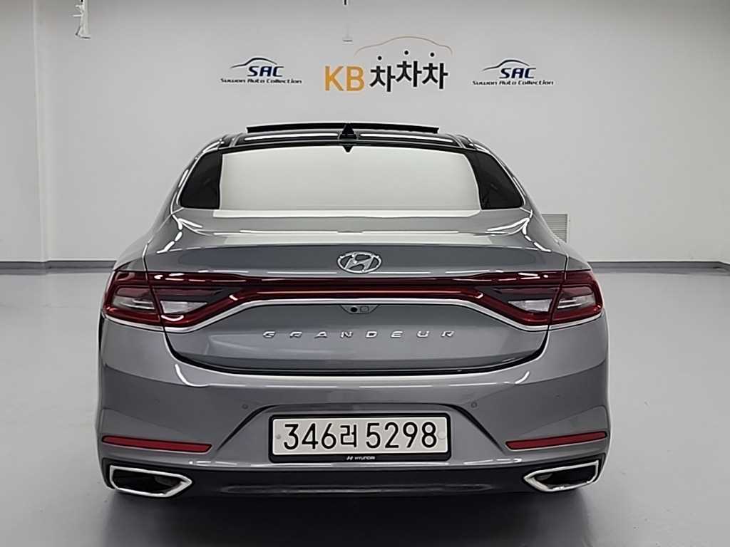 HYUNDAI Grandeur - Vista 3