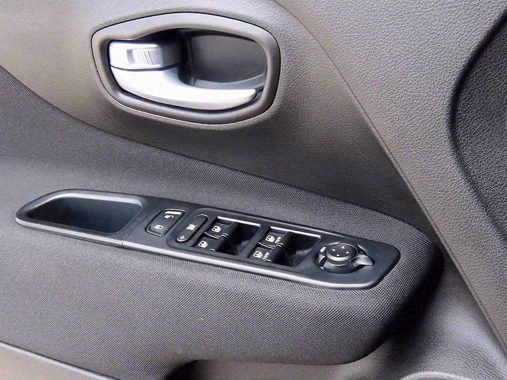 Jeep Renegade - Vista 11