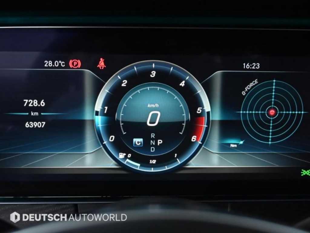 Mercedes Benz E class - Vista 8