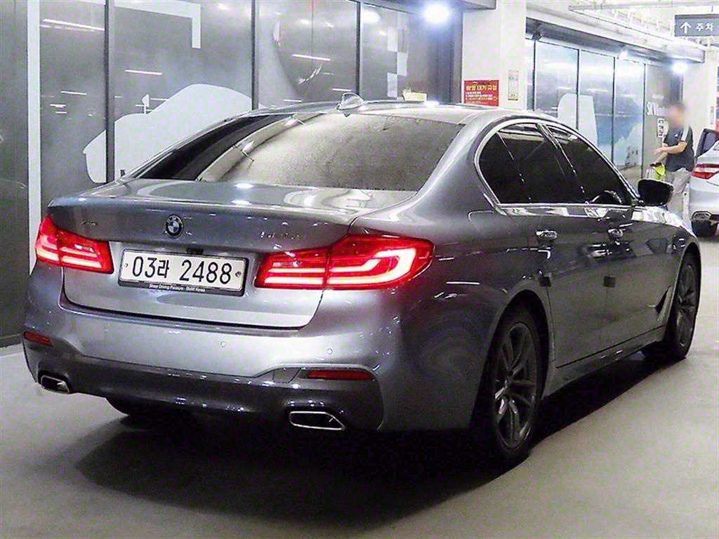 BMW 5 Series - Vista 4