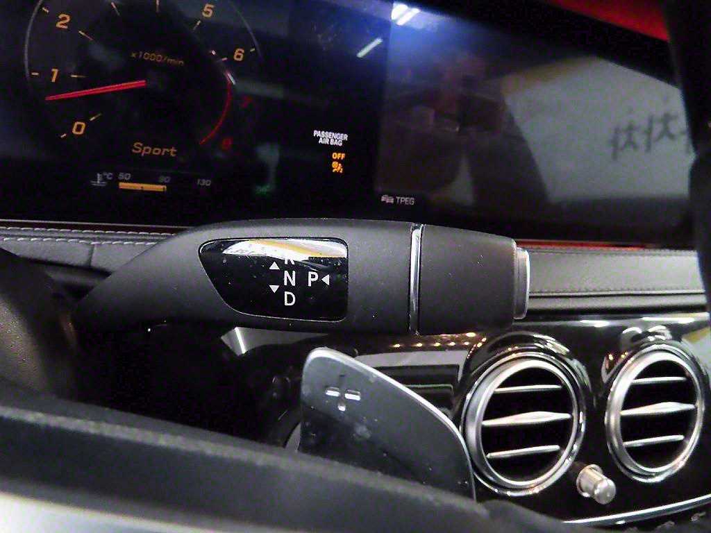 Mercedes Benz S Class - Vista 10