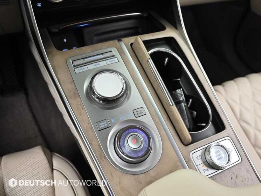 Genesis GV80 - Vista 9