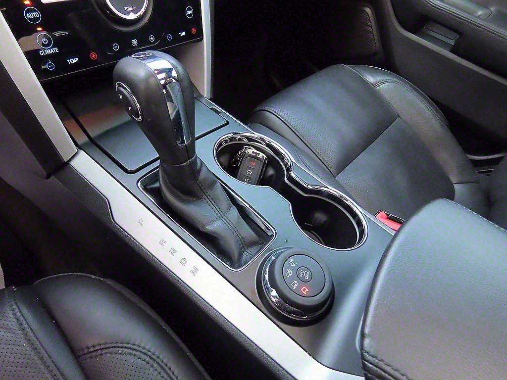 Ford Explorer - Vista 10