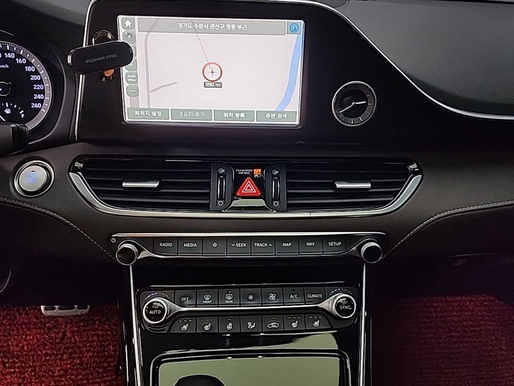 HYUNDAI Grandeur - Vista 10