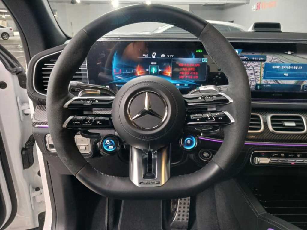 Mercedes Benz GLE Class - Vista 11