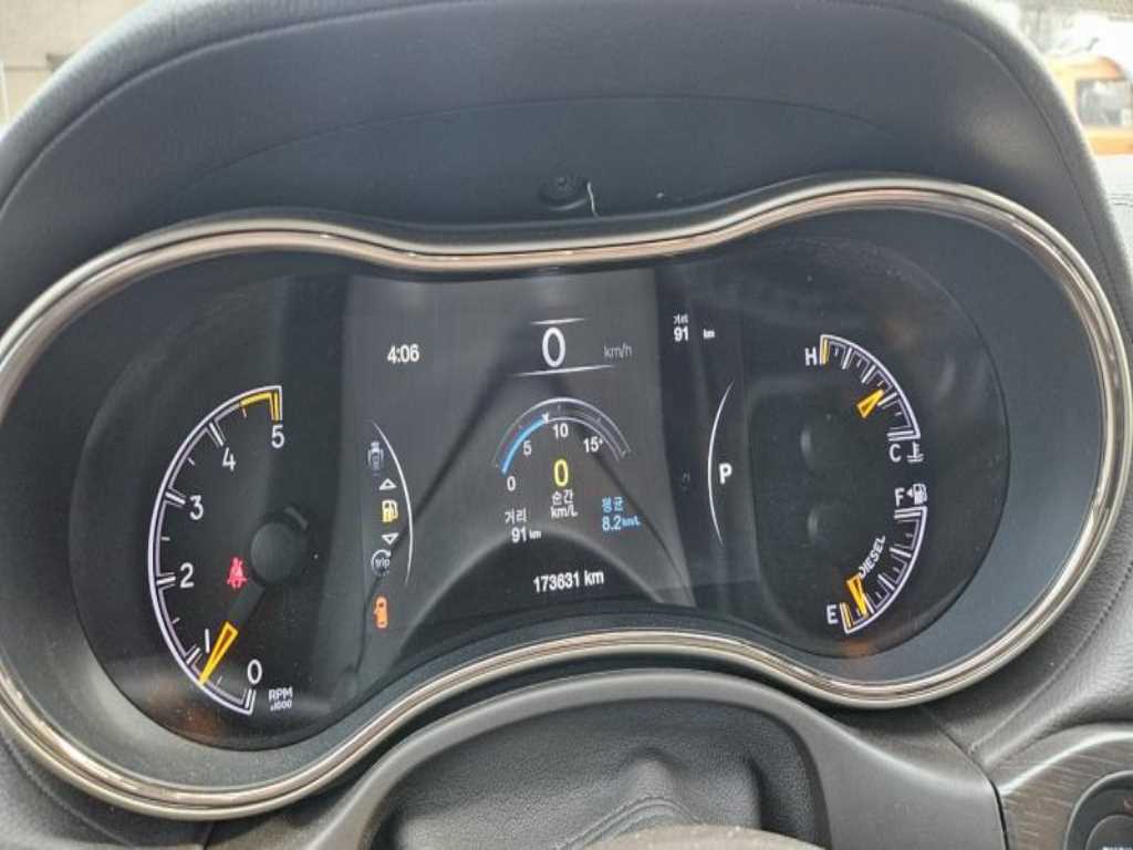 Jeep Cherokee - Vista 10