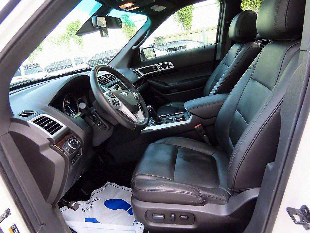Ford Explorer - Vista 5