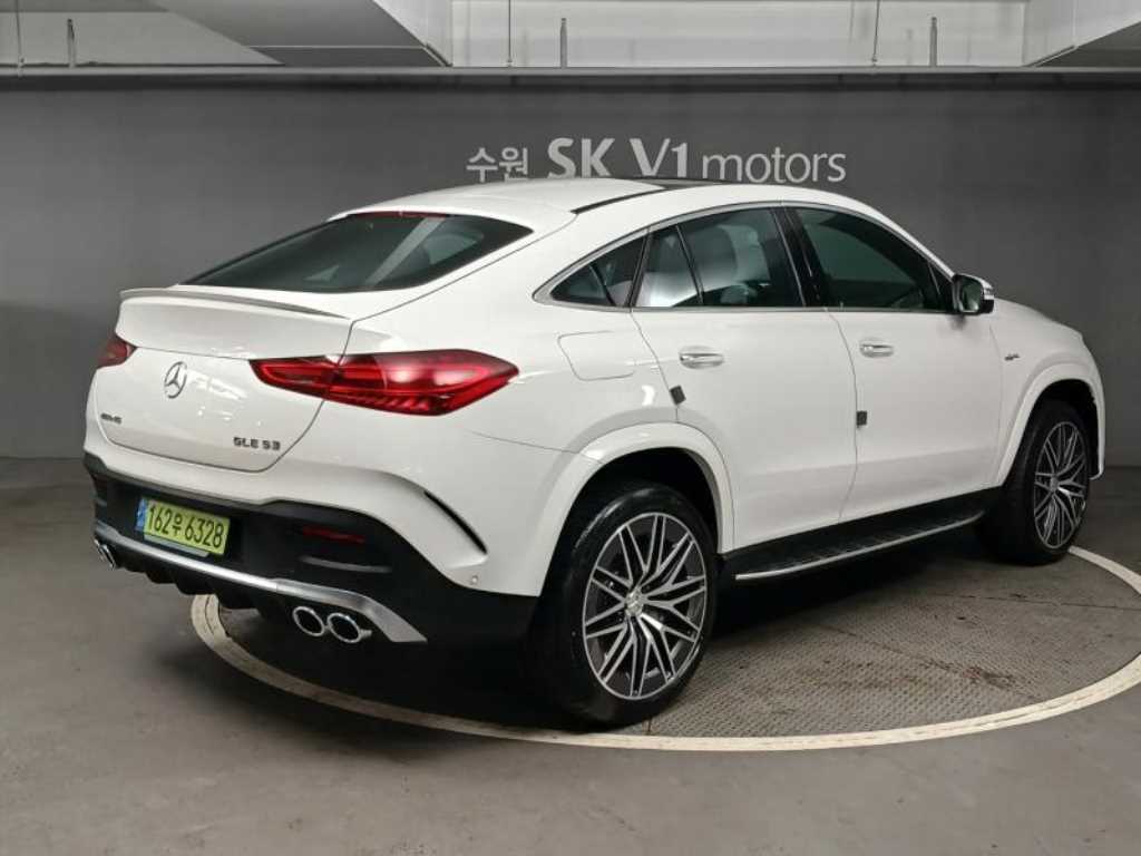 Mercedes Benz GLE Class - Vista 4