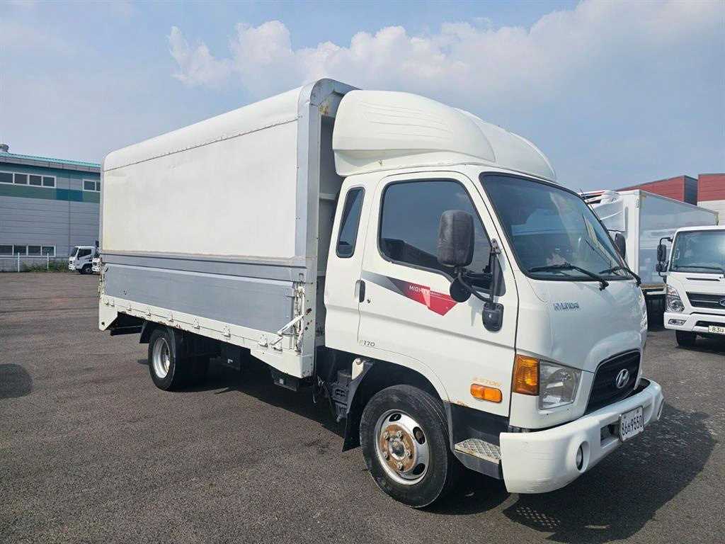 medium and large cargo truck - Vista 5