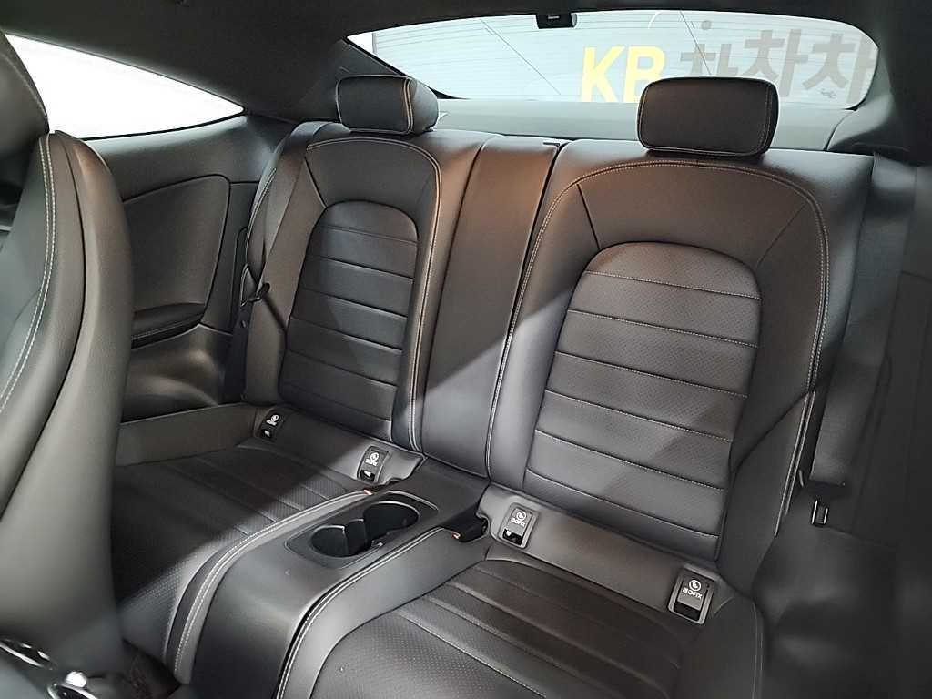 Mercedes Benz C Class - Vista 12