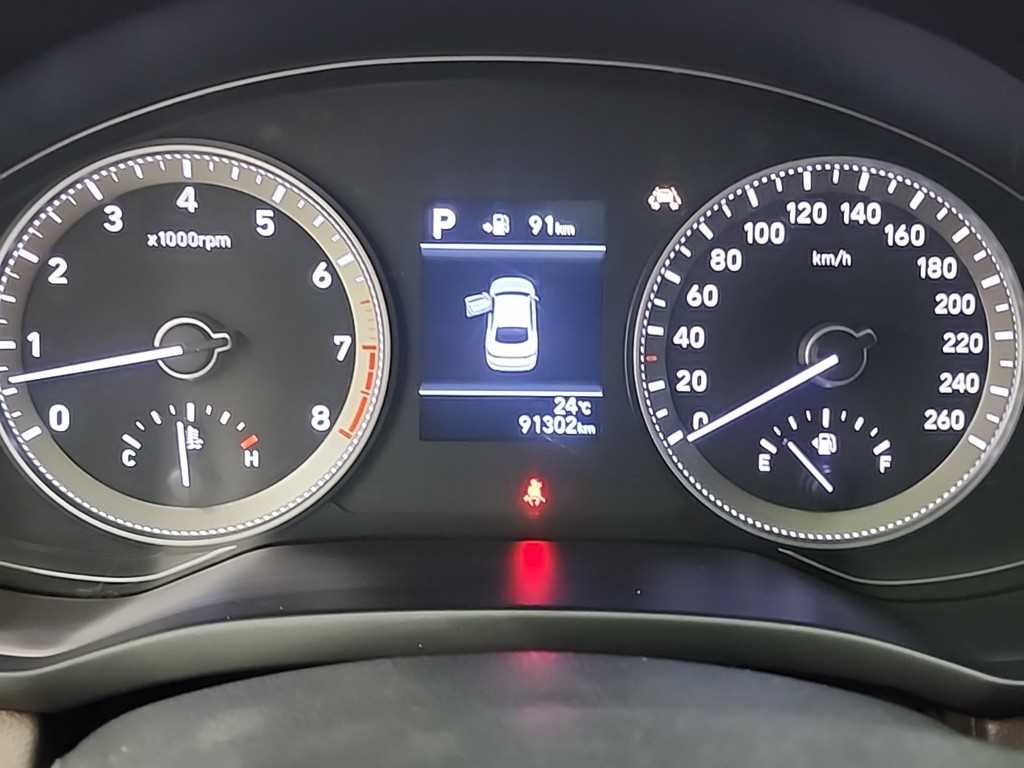 HYUNDAI Grandeur - Vista 6