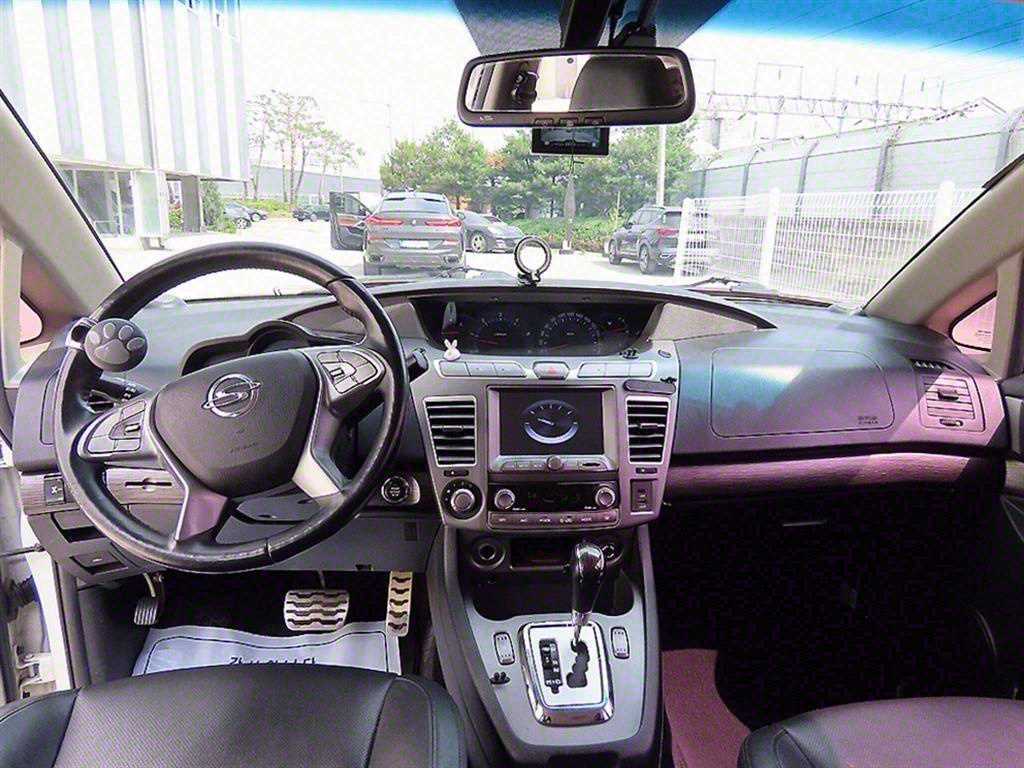 Ssangyong Korando - Vista 8