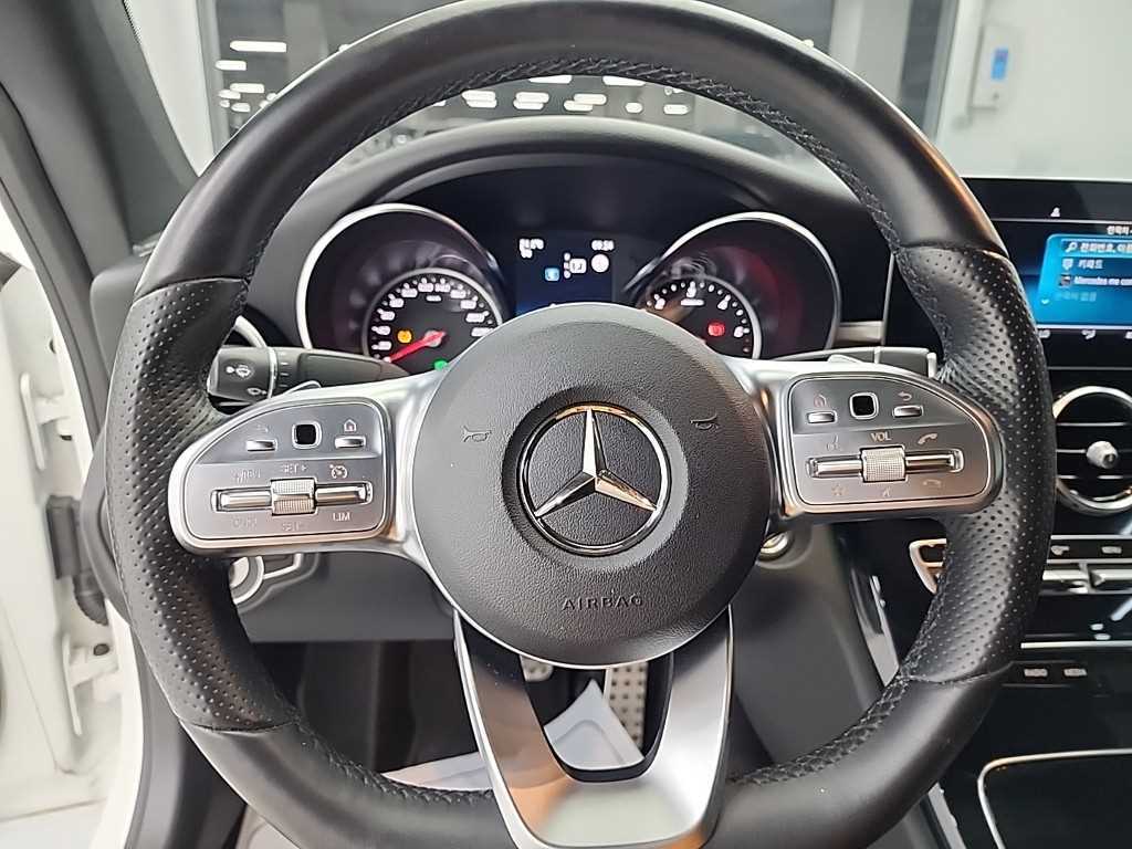 Mercedes Benz C Class - Vista 9